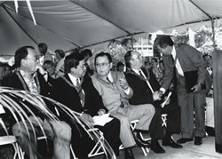 Governor Ben Cayetano, Sen. Inouye, UH president Kenneth
Mortimer, and Sen. Daniel K. Akaka at the Ag Science III dedication in 2000.